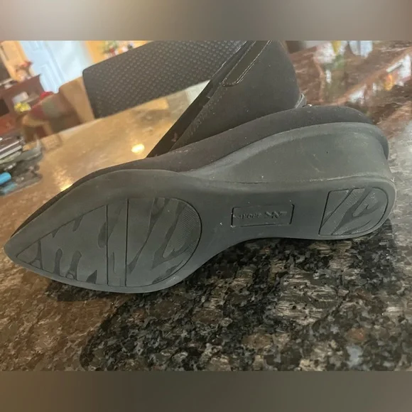 Anne Klein Wedges - Picture 3 of 3